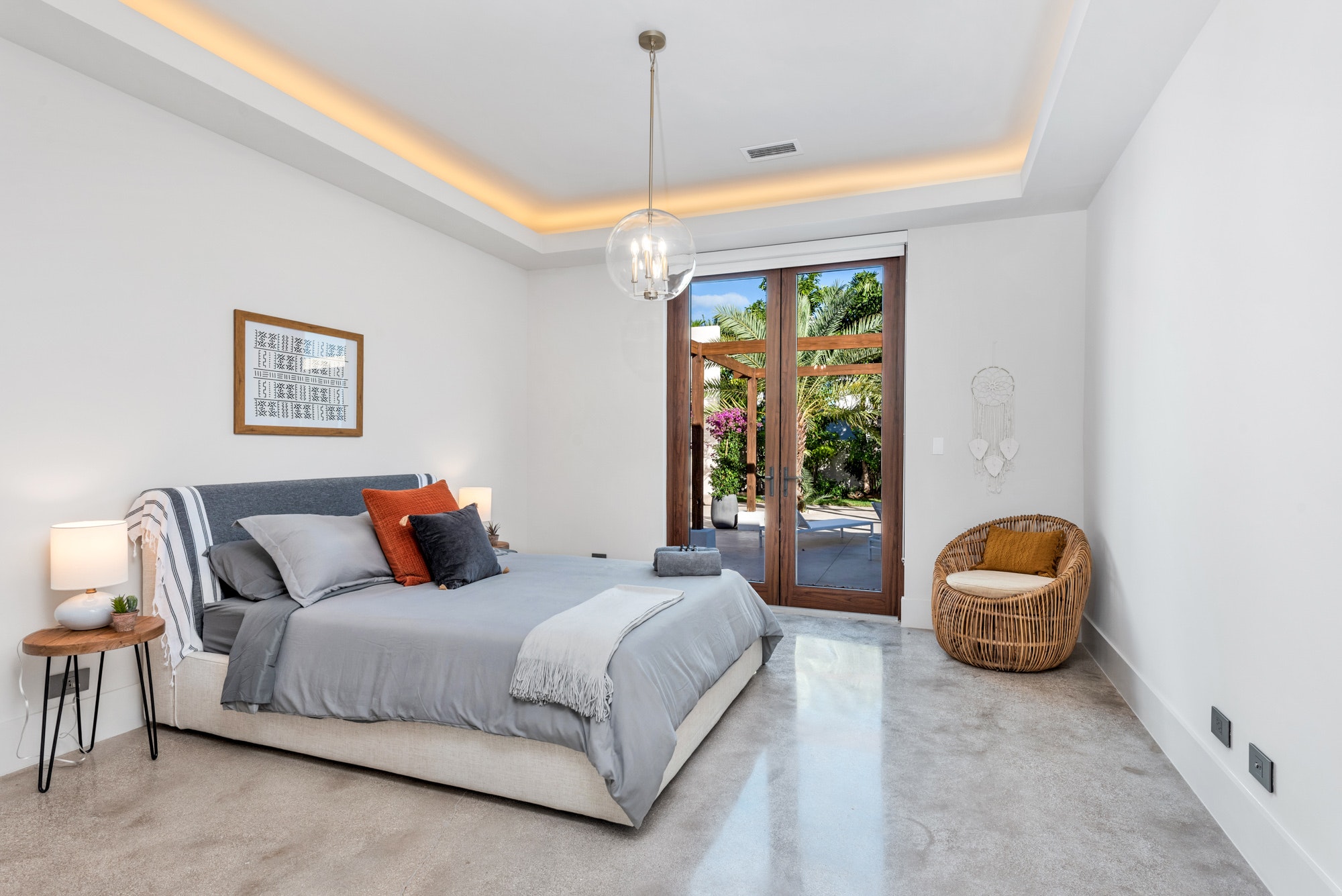 Miami Shores Modern Villa Rental - Luxury Miami Area Group Accommodation