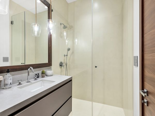 Miami Shores Modern Villa Rental - Luxury Miami Area Group Accommodation