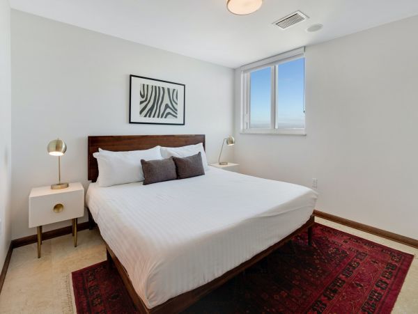 Luxury Six Bedroom Penthouse in North Bay with Pool & Village Amazing View