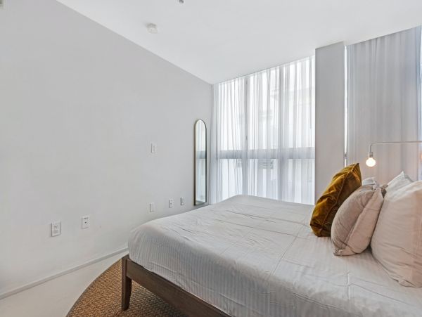 Miami Beach Home 1007030