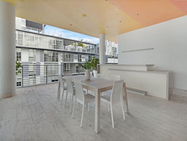 Miami Beach Home 1007036