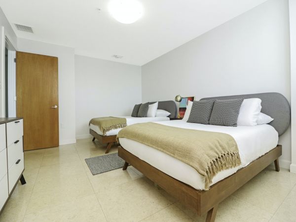 Miami Beach Home 1007037