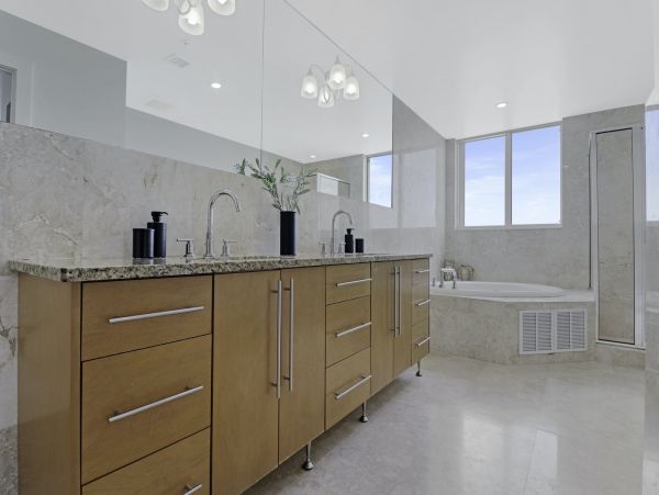 Miami Beach Home 1007037