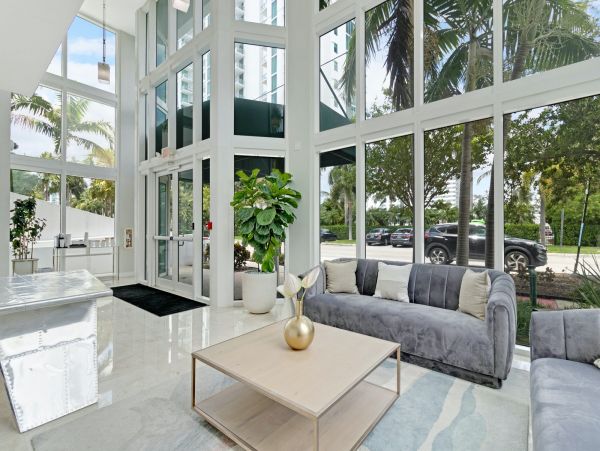 Miami Beach Home 1007037