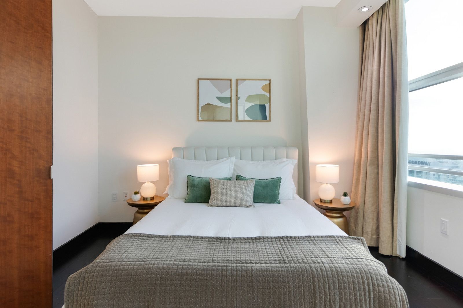 Luxury Condo Three Bedroom Miami Vacation Rental - Bay & City Views