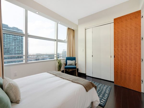 Luxury Condo Three Bedroom Miami Vacation Rental - Bay & City Views