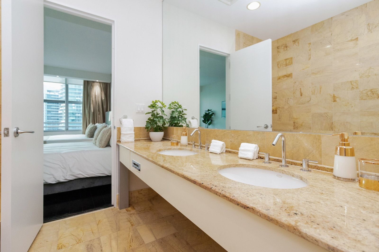 Luxury Condo Three Bedroom Miami Vacation Rental - Bay & City Views
