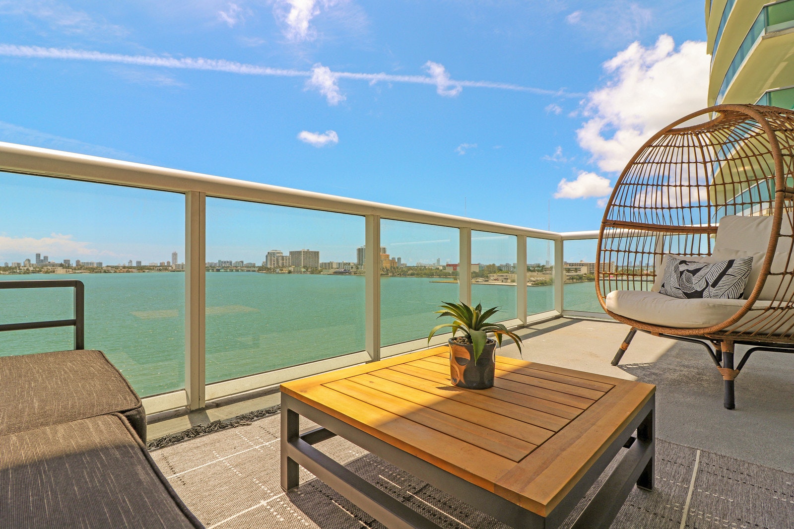 Miami Beach Home 1007042