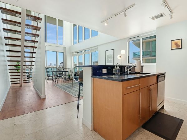 Miami Beach Home 1007042