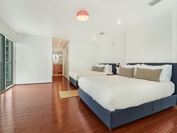 Miami Beach Home 1007042