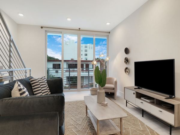 Miami Beach Home 1007046