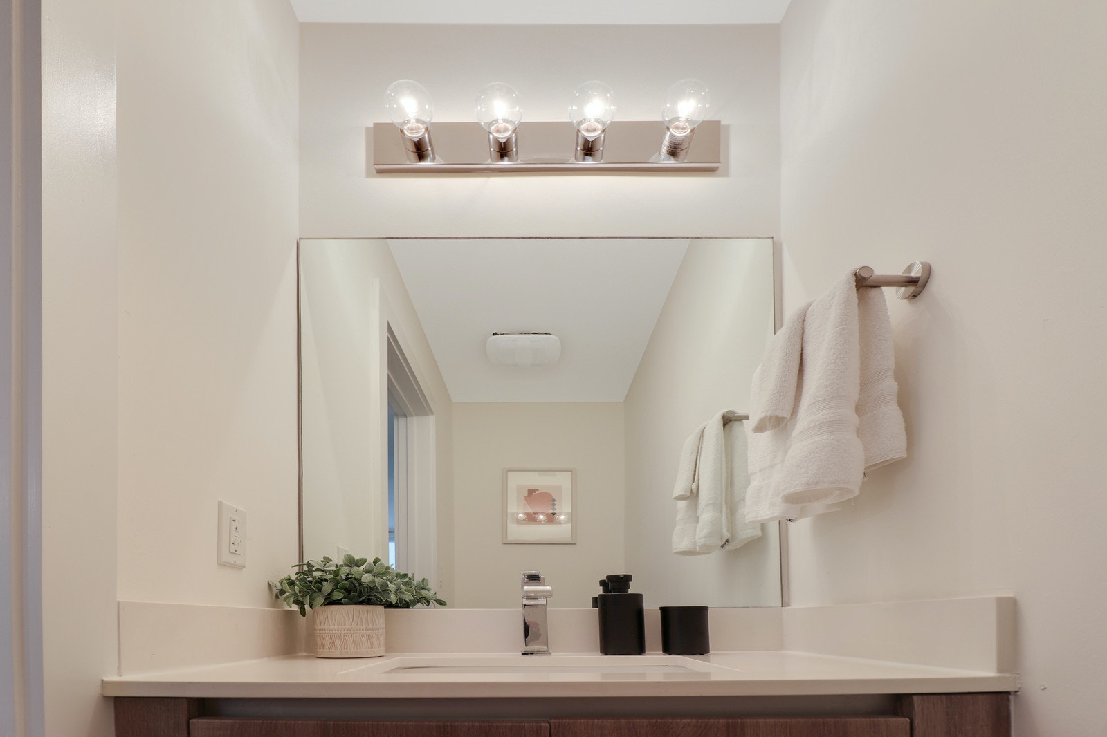 Miami Beach Home 1007046