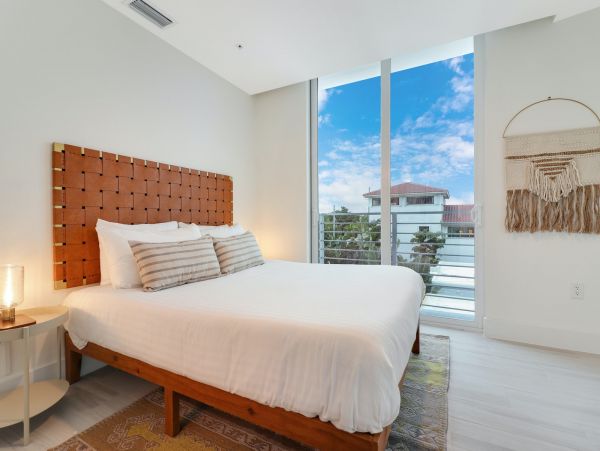 Miami Beach Home 1007046