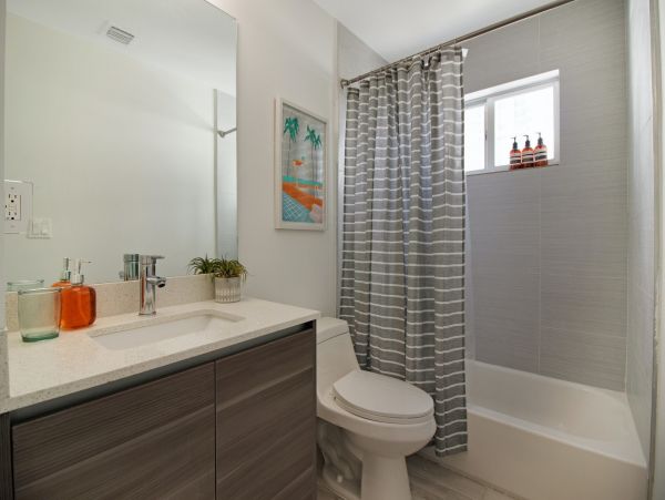 Miami Beach Home 1007060