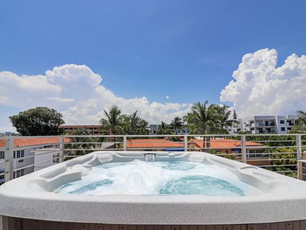 Miami Beach Home 1007062
