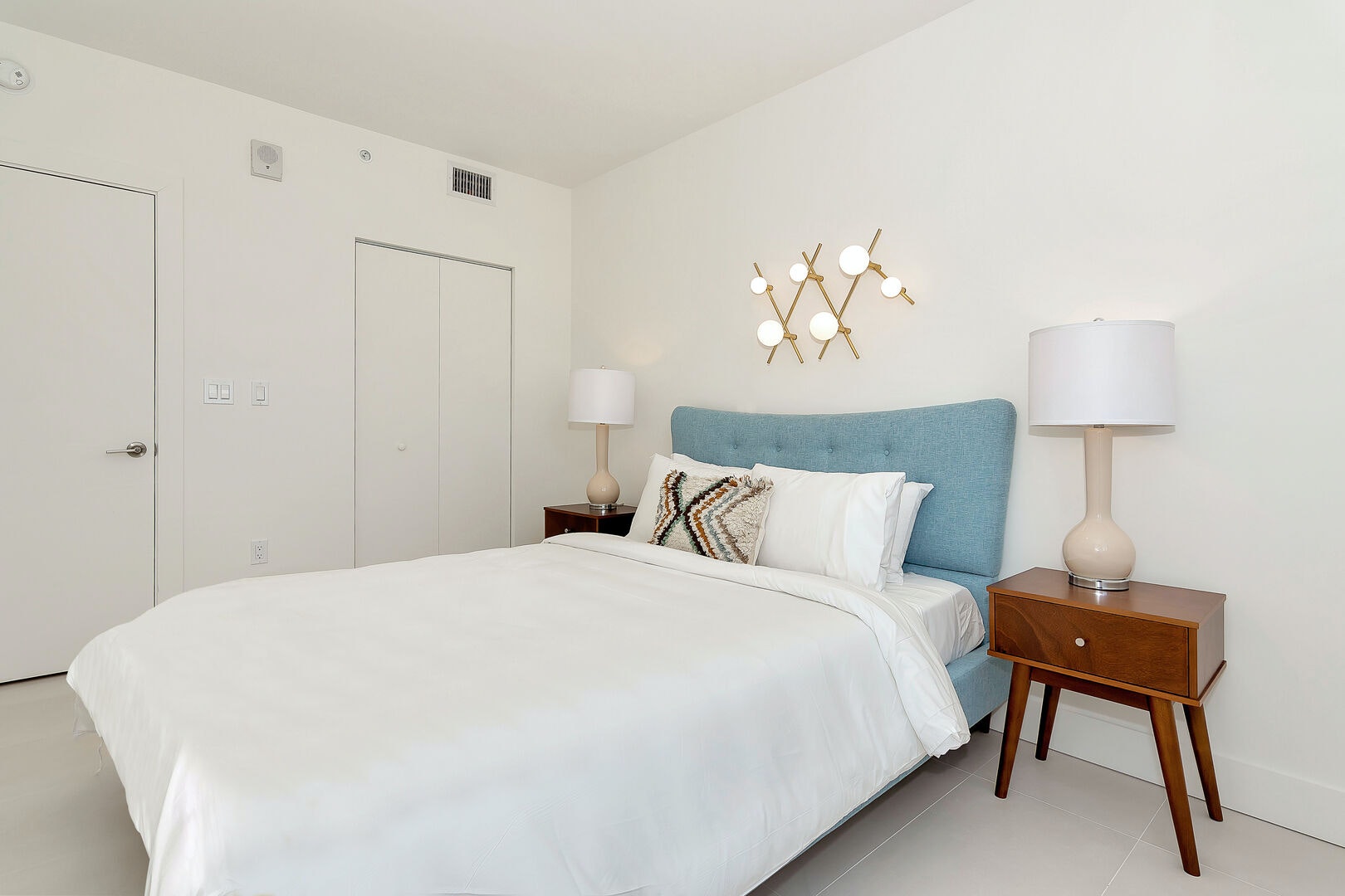 Lovely 3 Bedroom Condo in Miami Beach