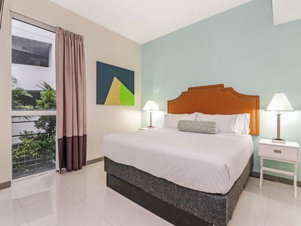Miami Beach Home 1007065