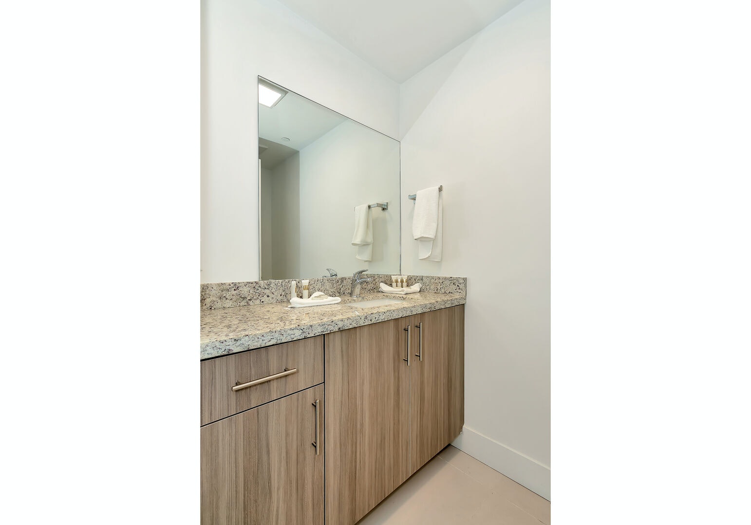 Miami Beach Home 1007067