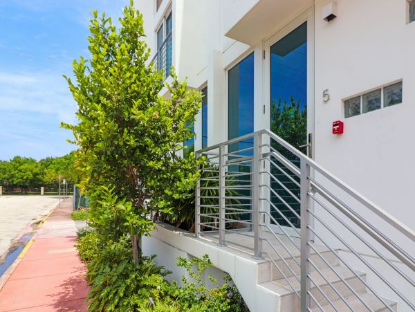 Miami Beach Home 1007068