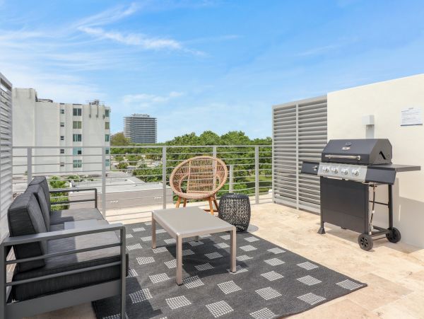 Miami Beach Home 1007069