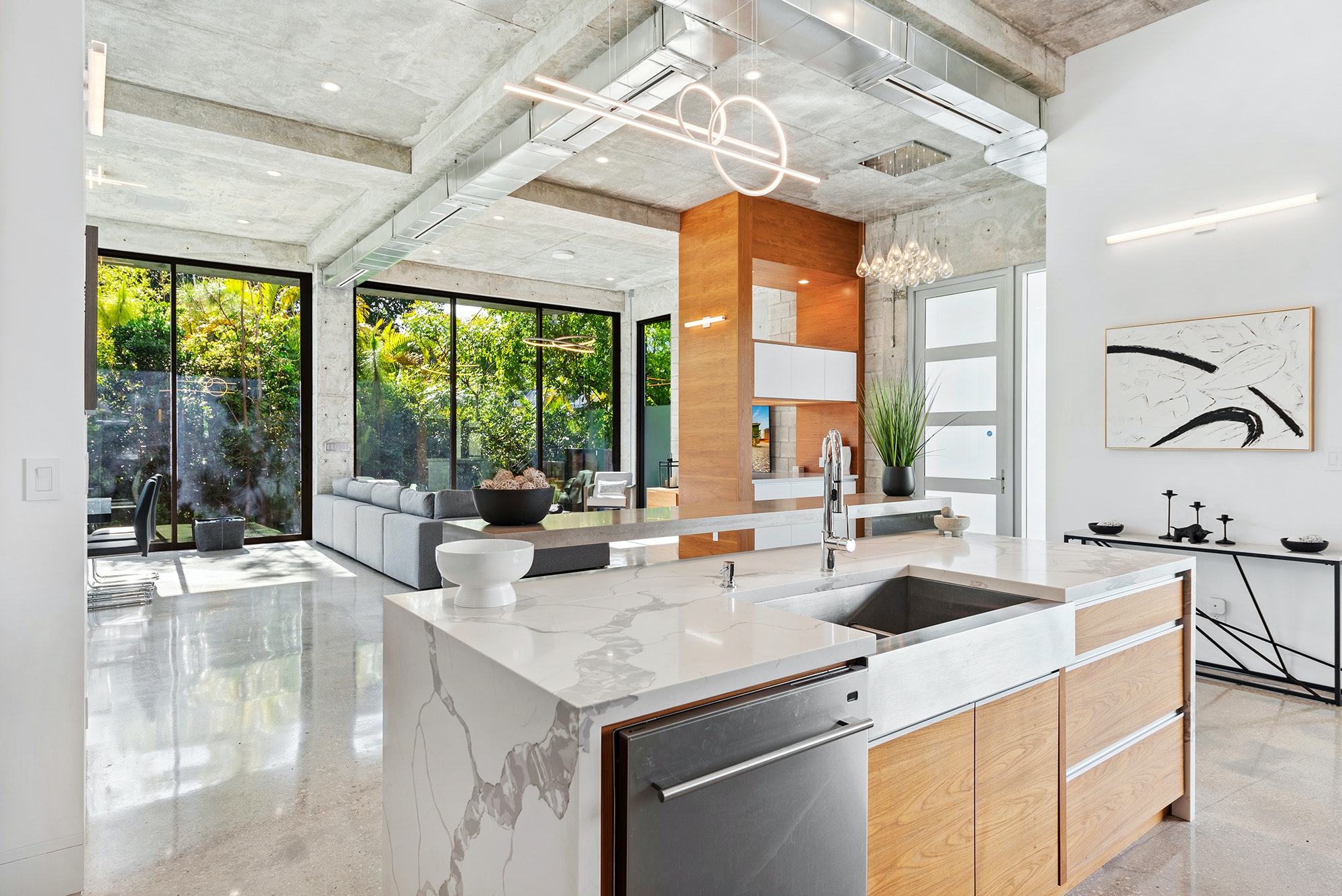Miami Beach Home 1007077