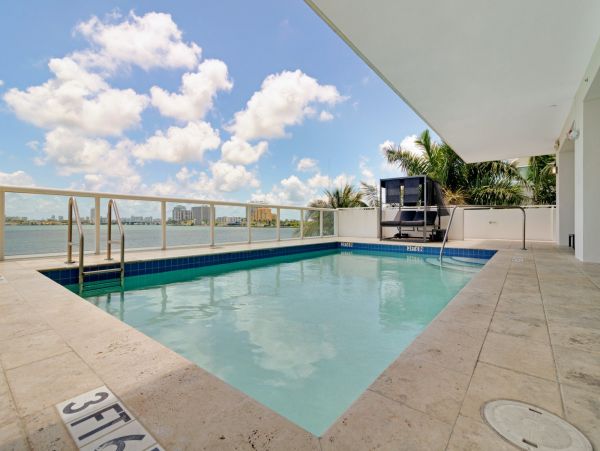 Miami Beach Home 1007084