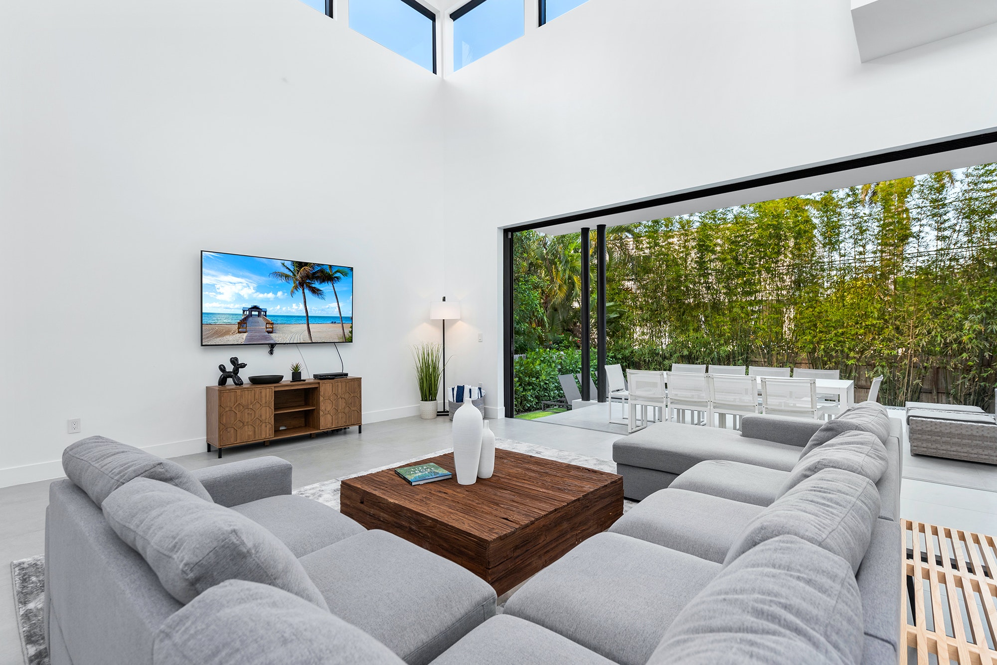 Stunning Miami Beach Vacation Villa with Private Pool Sleeps 10