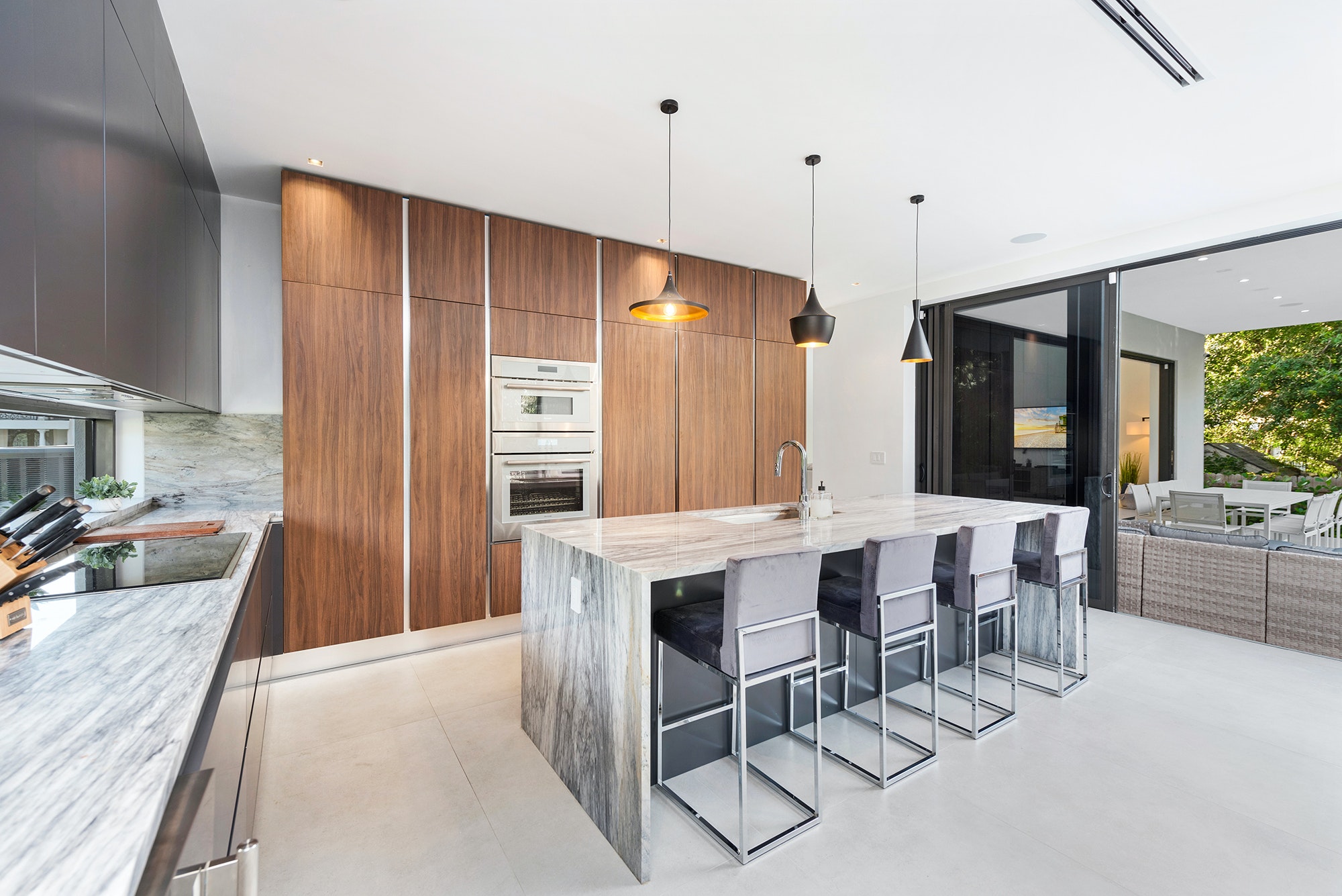 Stunning Miami Beach Vacation Villa with Private Pool Sleeps 10