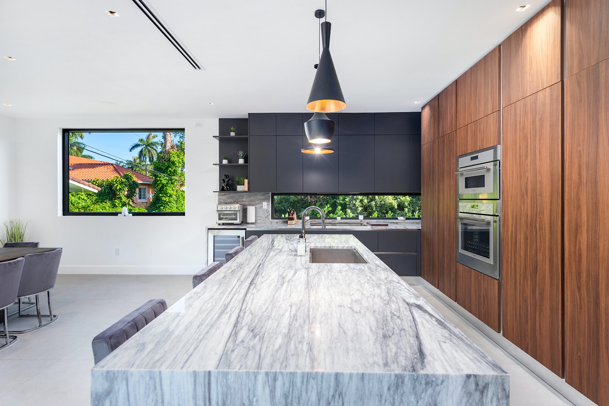 Stunning Miami Beach Vacation Villa with Private Pool Sleeps 10