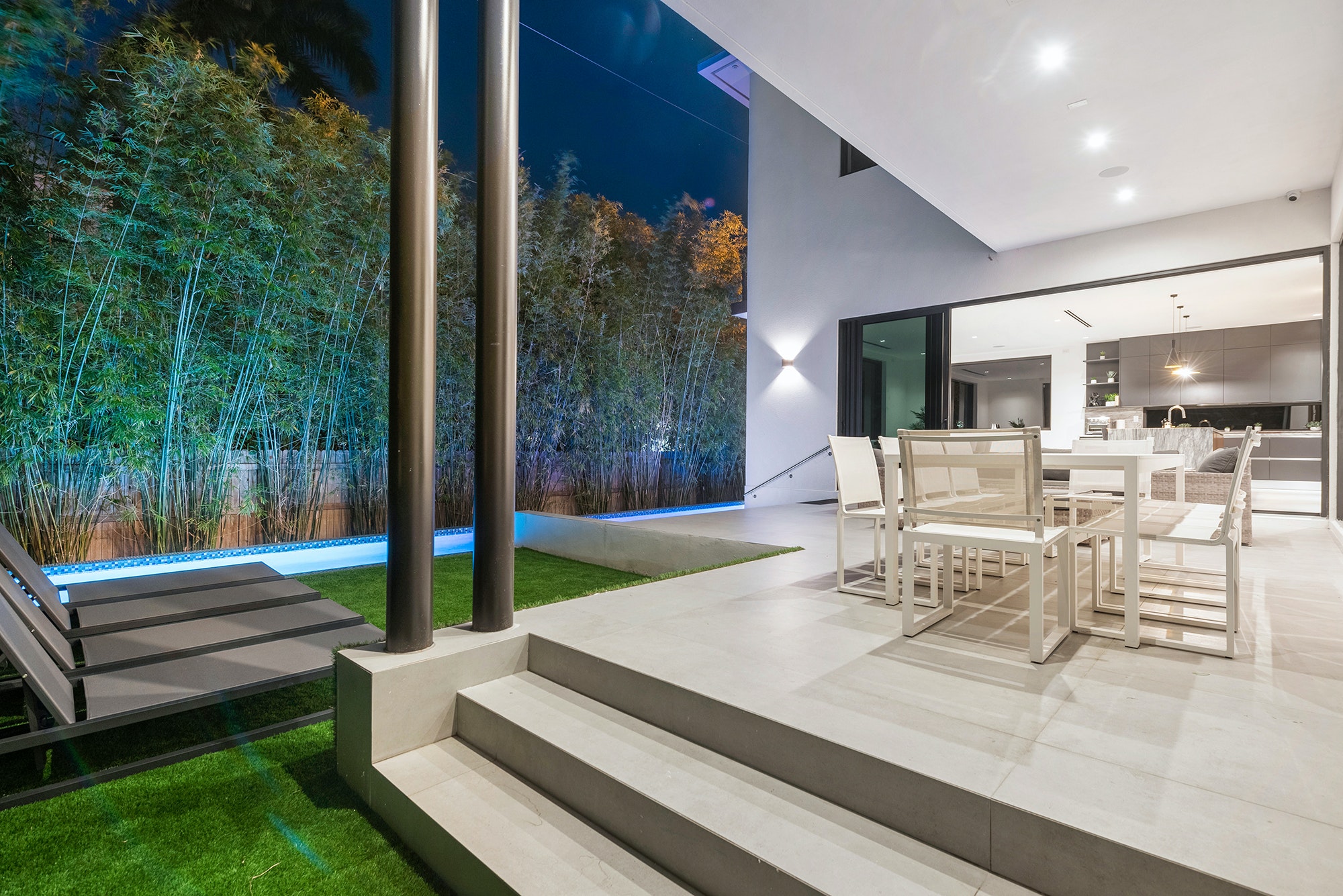 Stunning Miami Beach Vacation Villa with Private Pool Sleeps 10
