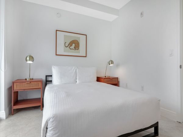 Miami Beach Home 1007105