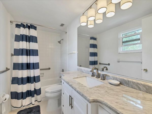 Boca Grande Vacation Rental 4-Bedroom Historic Village Home Near Beach & Downtown