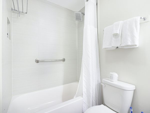 Posh Two Bedroom Vacation Rental Condo in Miami