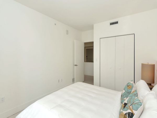 Miami Beach Home 1007116