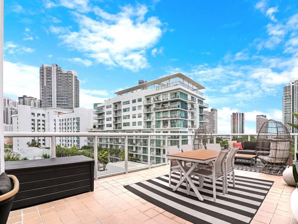Miami Beach Home 1007122
