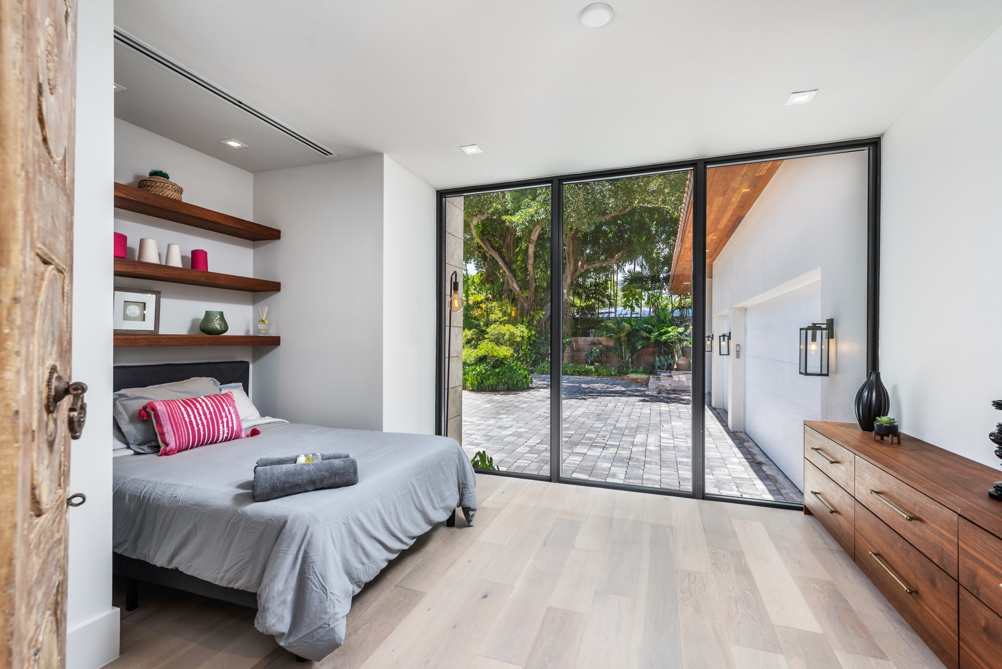 Miami Beach Home 1007127
