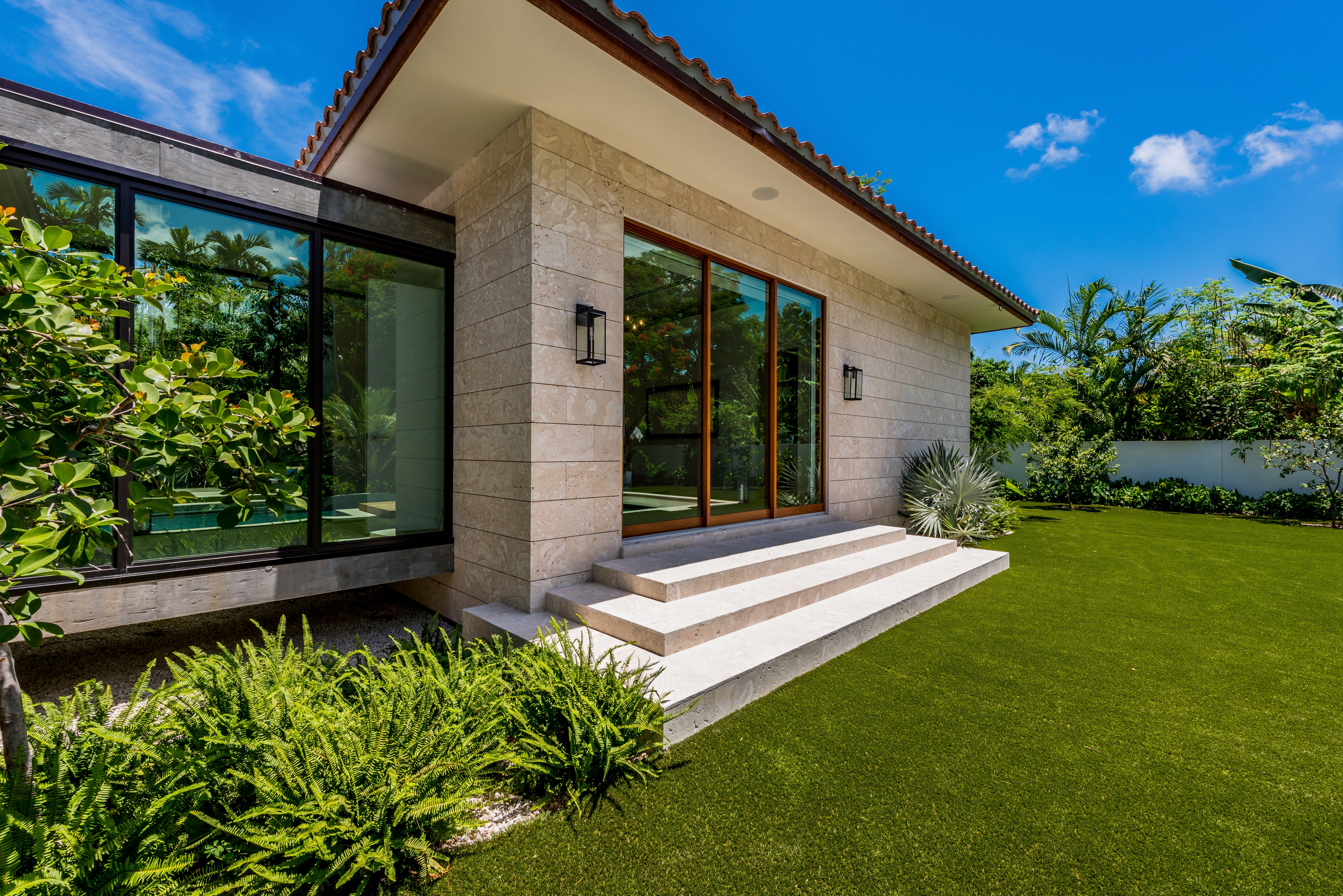 Miami Beach Home 1007127