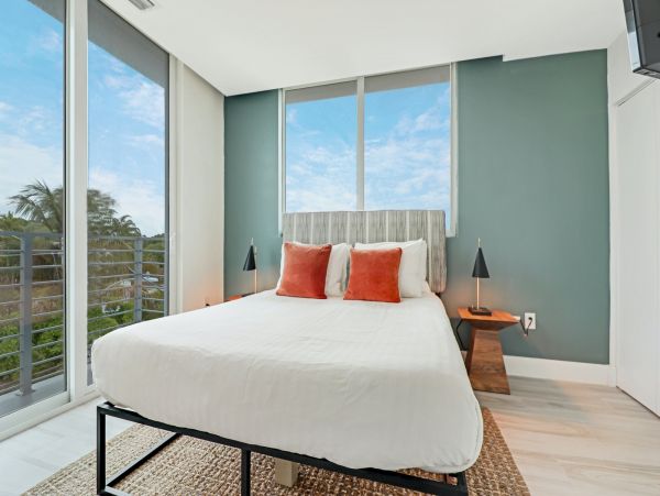 Miami Beach Home 1007128