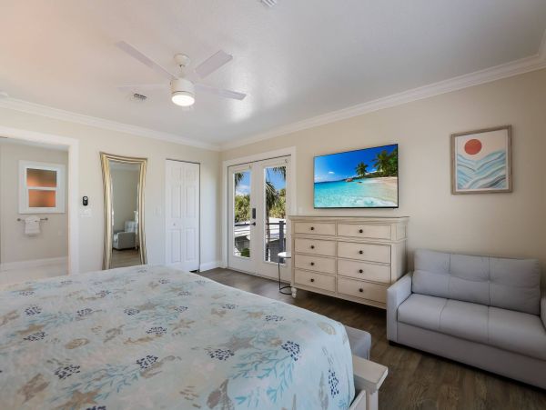 Walk to Beach Vacation Home Four Bedroom in Holmes Beach