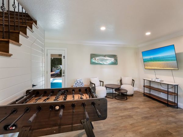 Walk to Beach Vacation Home Four Bedroom in Holmes Beach