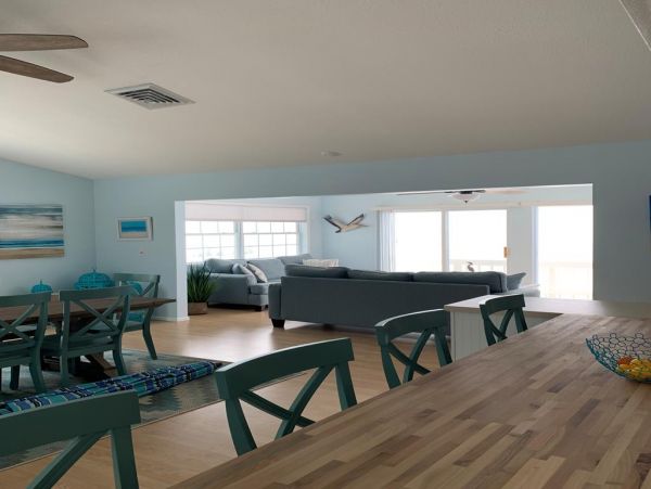 Palm Island Vacation Rental Home Located on Beach Sleeps 4
