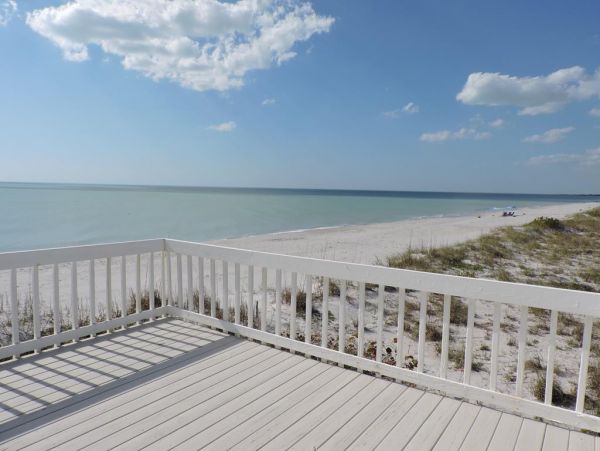Palm Island Vacation Rental Home Located on Beach Sleeps 4