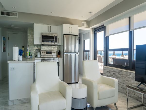 Miami Beach Condo Right Across from Beach