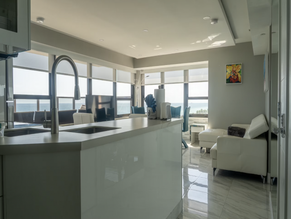 Miami Beach Condo Right Across from Beach