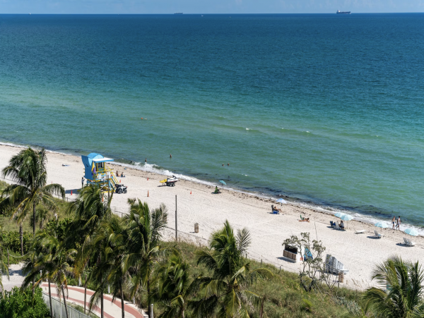 Miami Beach Condo Right Across from Beach
