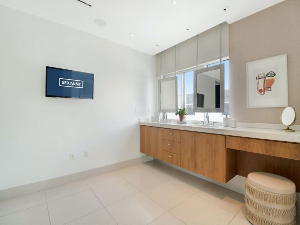 Miami Beach Home 1007136
