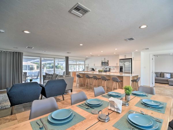Bradenton Beach Waterfront Vacation Home Pool & Boat Dock