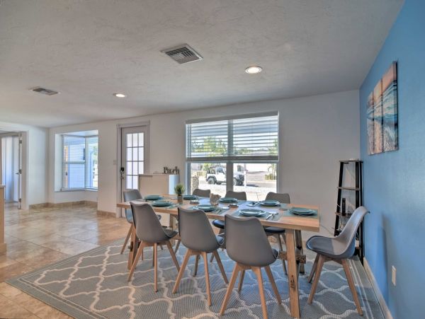 Bradenton Beach Waterfront Vacation Home Pool & Boat Dock