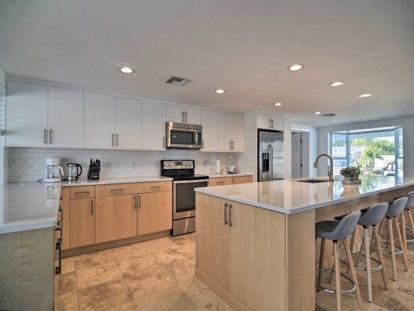 Bradenton Beach Waterfront Vacation Home Pool & Boat Dock