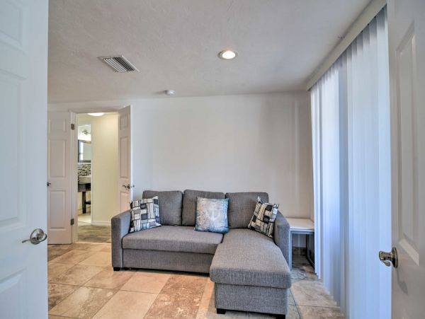 Bradenton Beach Waterfront Vacation Home Pool & Boat Dock